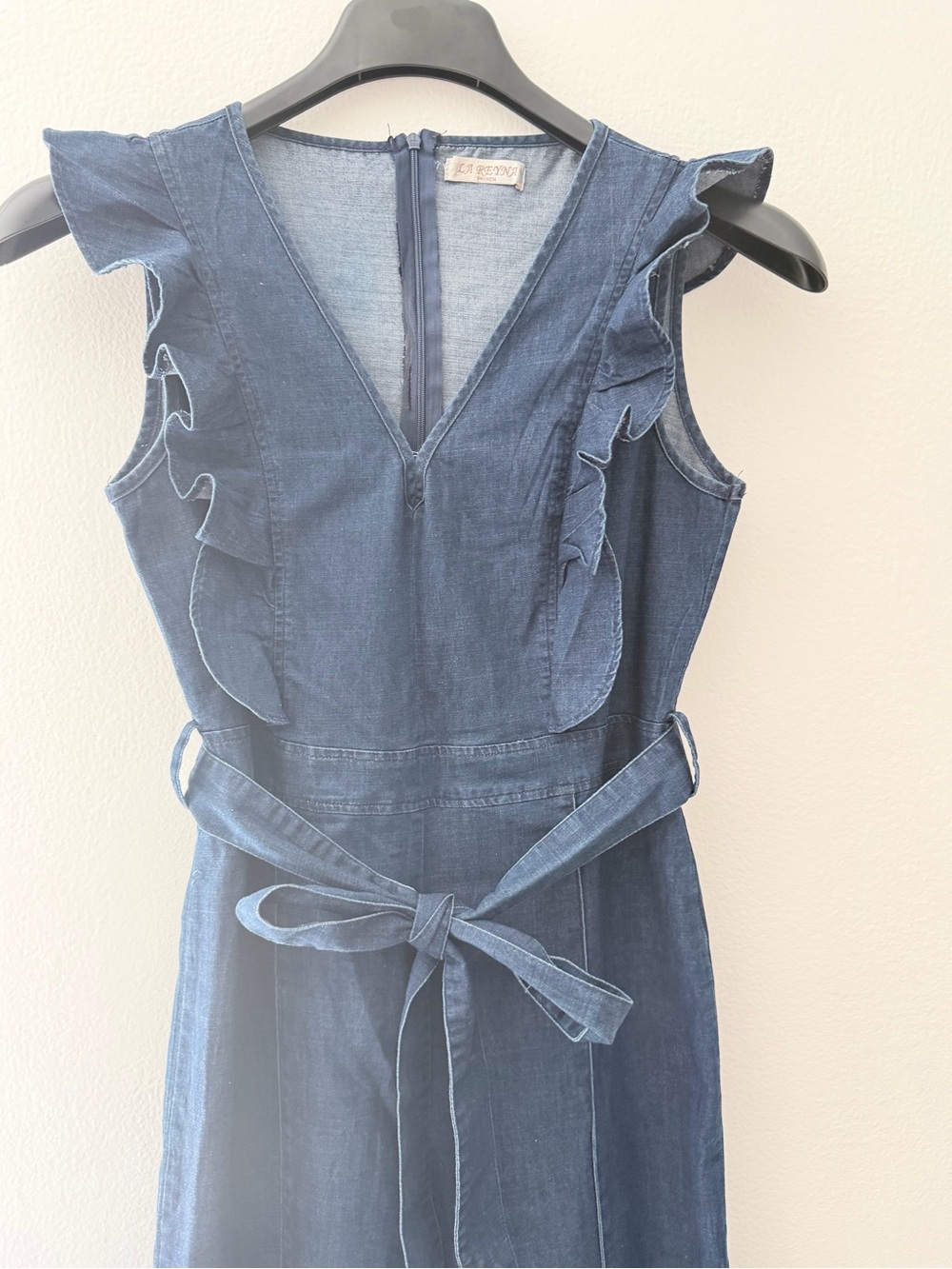La Reyna Chambray Wide Leg Jumpsuit Ruffle V Neck Tie Waist Women’s L - Picture 3 of 9